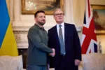 Zelenski y Starmer. Créditos: AFP