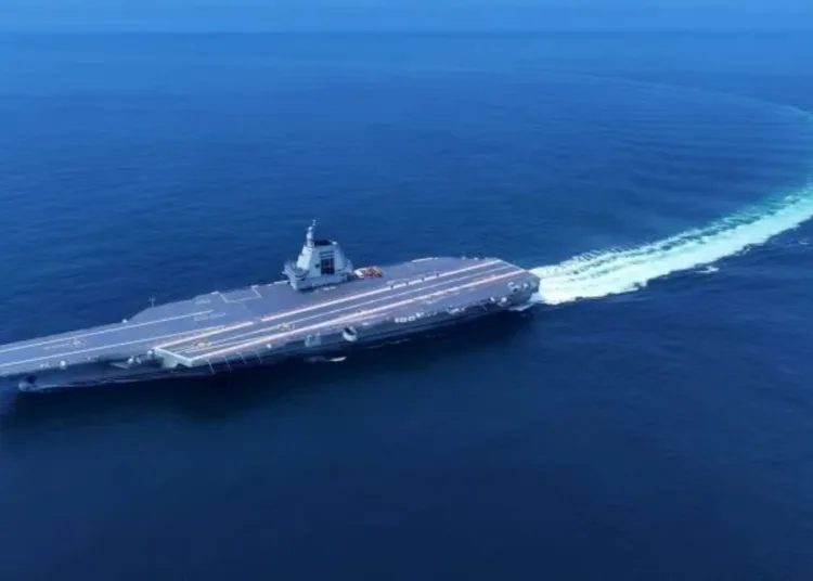 El portaviones chino Fujian, el más moderno de la Armada china, ya está en servicio / Crédito: Armada de China