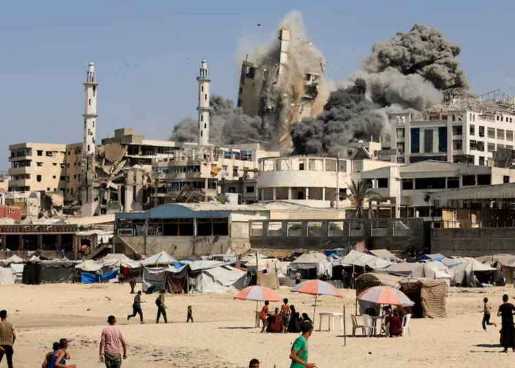 Mientras la ONU negocia el reconocimiento de Palestina, Israel lleva adelante una ofensiva para ocupar la ciudad de Gaza / Créditos: Dawoud Abu Alkas