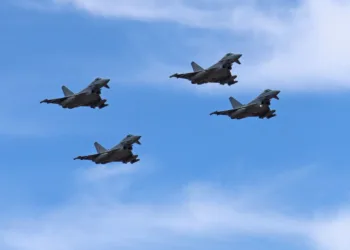 La 1435 Flight mantiene cuatro Typhoon FGR4 en QRA para la defensa del espacio aéreo de las Islas Malvinas, Georgias del Sur y Sandwich del Sur integrados a la 905 Expeditionary Air Wing. Créditos: Real Fuerza Aérea