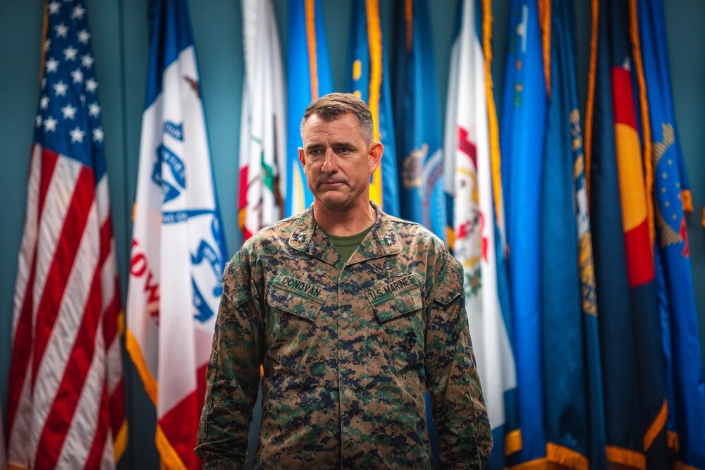 Francis L. Donovan. Crédito: Cabo de la Infantería de Marina de los EE. UU. Zachary Zephir)