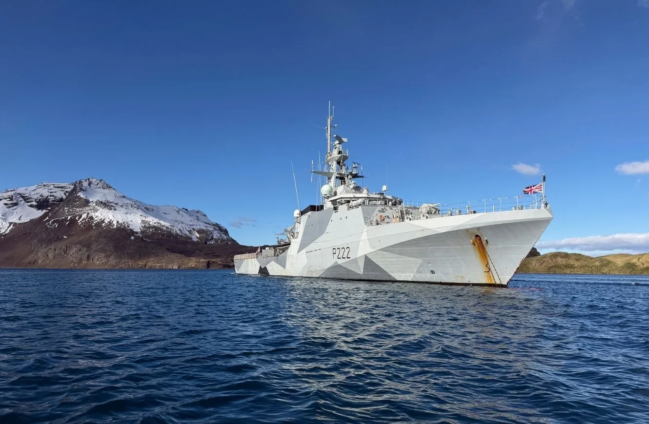 HMS Forth ejercicio militar Reino Unido Islas Malvinas Atlantico Sur