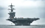 El portaaviones nuclear USS George Washington (CVN-73) de la Armada de EE.UU. regresó a su base en Japón