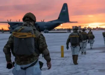 Soldados de la 11 División Aerotransportada de Estados Unidos