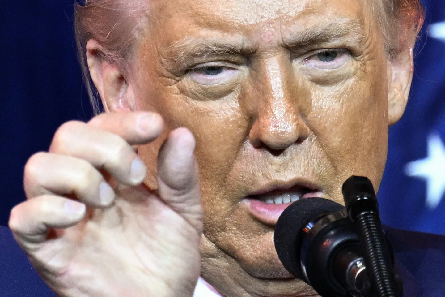 El presidente de Estados Unidos, Donald Trump, se dirige a los republicanos de la Cámara de Representantes en su conferencia anual sobre temas de actualidad, en el Kennedy Center, rebautizado como Trump-Kennedy Center por la junta directiva designada por Trump, en Washington, DC, EE. UU., el 6 de enero de 2026.