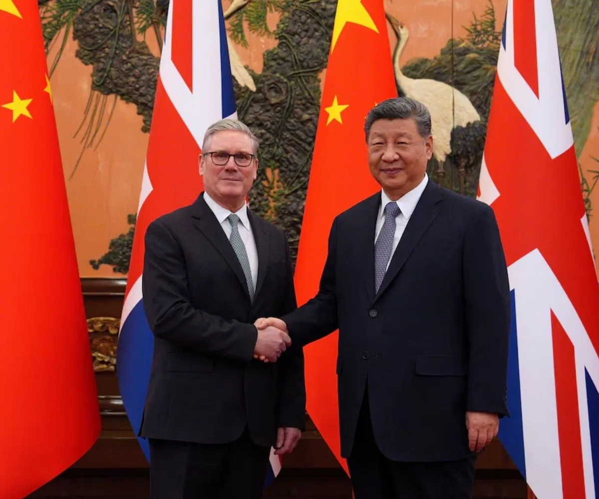 El primer ministro británico, Keir Starmer, se reúne con el presidente chino Xi Jinping en el Gran Salón del Pueblo en Pekín, China, el 29 de enero de 2026. Créditos: Vincent Thian/Pool vía REUTERS