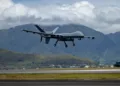 Un MQ-9 Reaper de la Fuerza Aérea de los Estados Unidos, asignado al Ala 49, aterriza en la Estación Aérea del Cuerpo de Marines de Kaneohe Bay, Hawái, el 6 de julio durante el Rim of the Pacific 2022. (Cabo Haley Fourmet Gustavsen/Cuerpo de Marines)