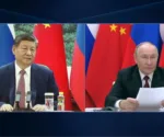Vladimir Putin y Xi Jinping mantienen una videoconferencia