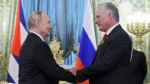 El presidente cubano Miguel Díaz-Canel se reunió con el presidente ruso Vladimir Putin. Crédito: Photo POOL