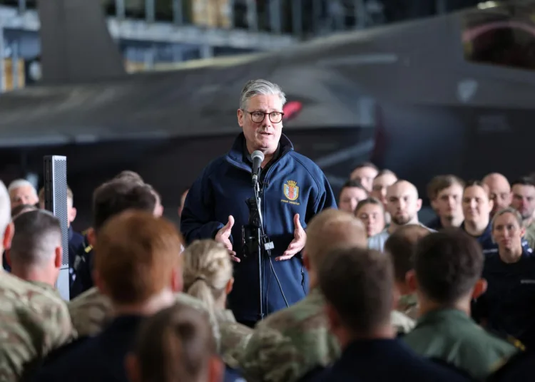 Es improbable que el Reino Unido se una a un ataque estadounidense contra Irán, pero ha enviado aviones Typhoon de la RAF a Qatar para ayudar a proteger a sus aliados regionales si Teherán toma represalias. Créditos: The Guardian