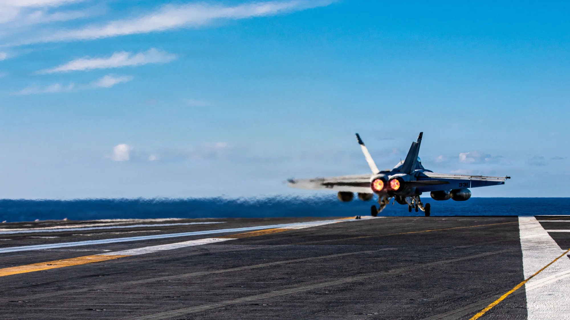 El Grupo de Ataque del Portaaviones Gerald R. Ford continúa sus operaciones ininterrumpidas en apoyo de la Operación Epic Fury desde el mar Mediterráneo. Con otro Grupo de Ataque del Portaaviones en Oriente Medio, las fuerzas estadounidenses están presionando a Irán desde el mar./ Créditos: The official account of U.S. Central Command.