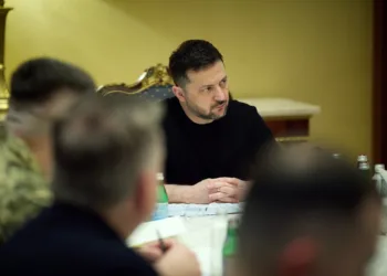 Zelenskyy destacó el trabajo de expertos ucranianos en Arabia Saudita para mejorar la defensa contra drones y misiles iraníes. Créditos: Cuenta X Volodymyr Zelenskyy.