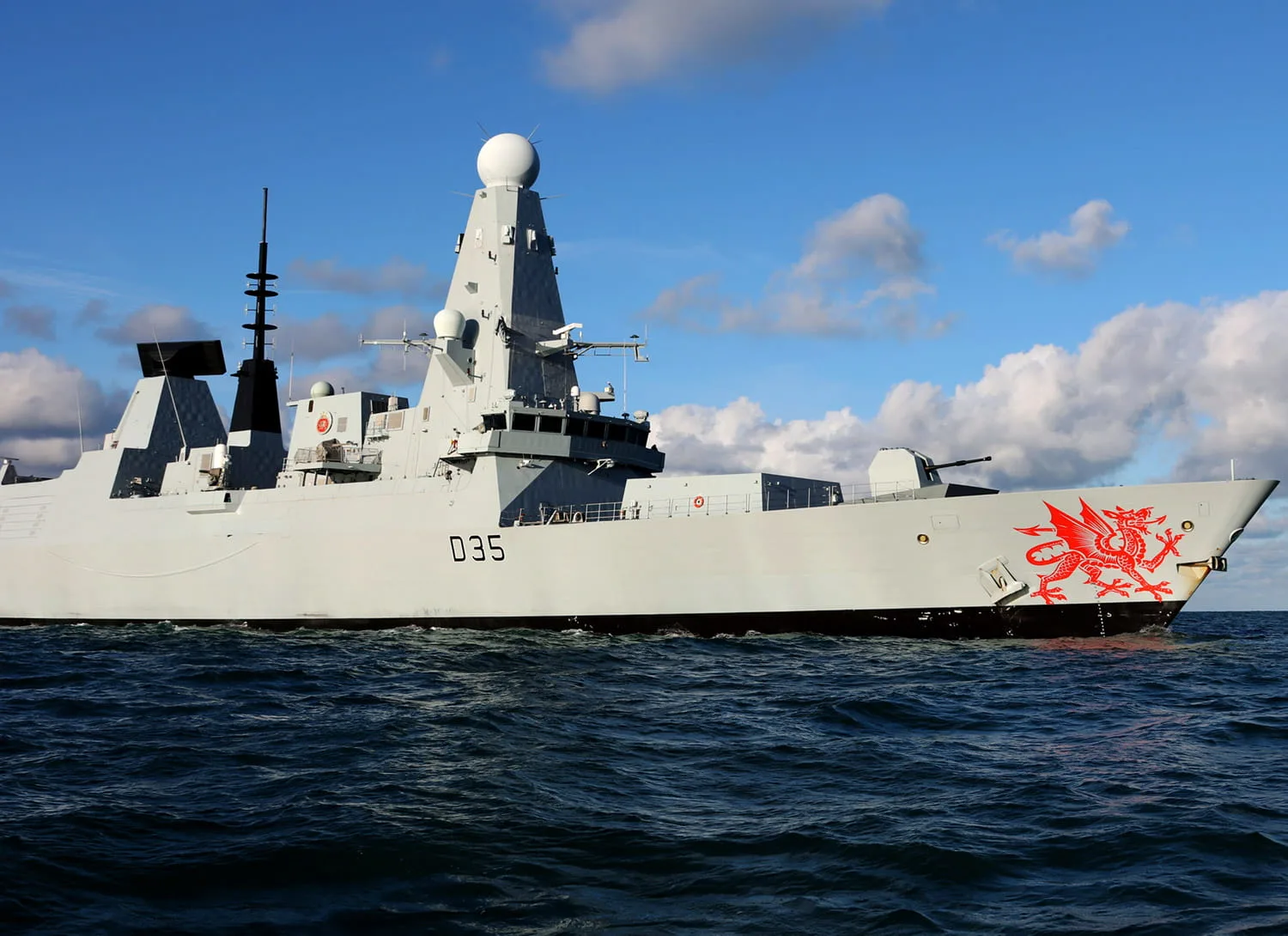 HMS Dragon - Crédito: Real Armada Británica