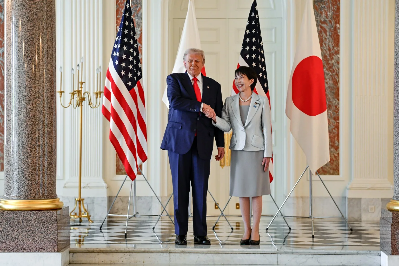 El presidente Donald Trump participa en una reunión bilateral con la primera ministra japonesa, Sanae Takaichi. Créditos: The White House Gallery