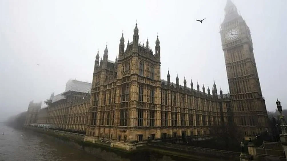 Brexit: El Parlamento británico aprueba polémica ley