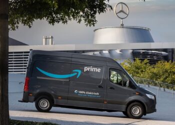 Mercedes-Benz eSprinter 

Mercedes-Benz eSprinter