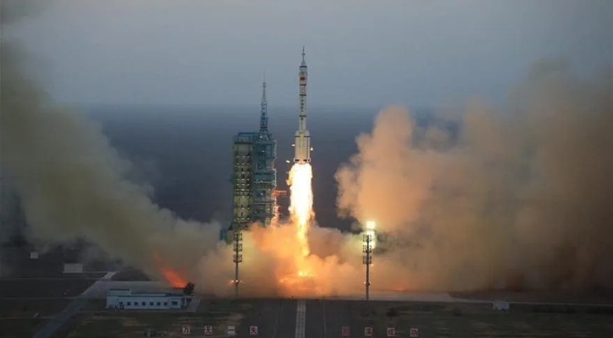 China llevó a cabo el lanzamiento secreto de una “nave espacial experimental reutilizable”