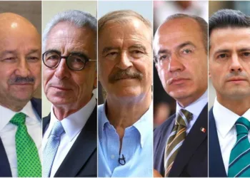 Los ex presidentes de México, Carlos Salinas de Gortari (i), Ernesto Zedillo, Vicente Fox, Felipe Calderón y Enrique Peña Nieto