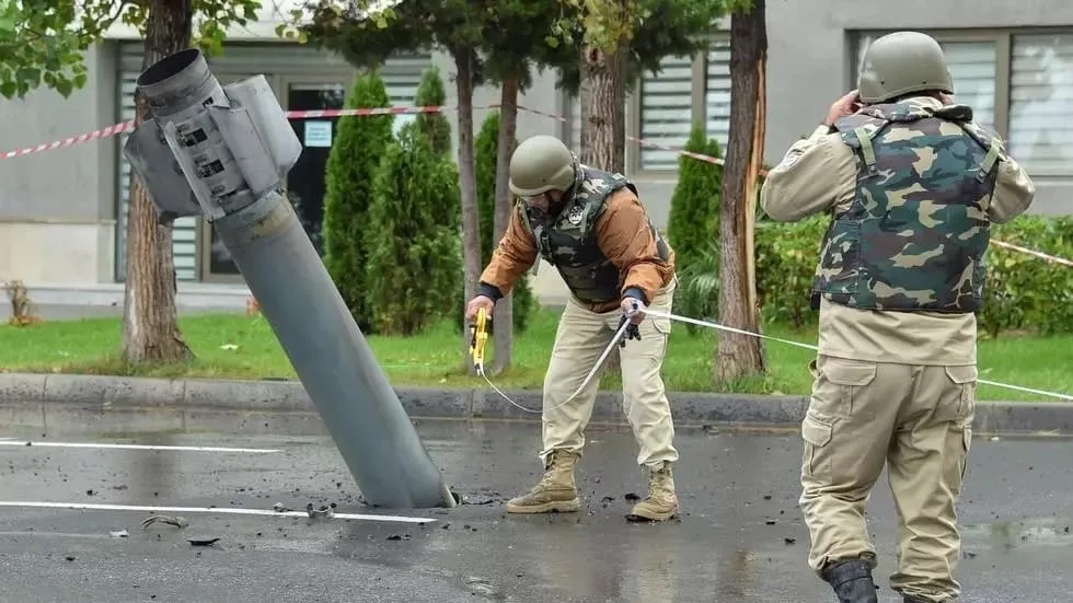 Armenia y Azerbaiyán, ambos países denuncian bombardeos a centros de población civil