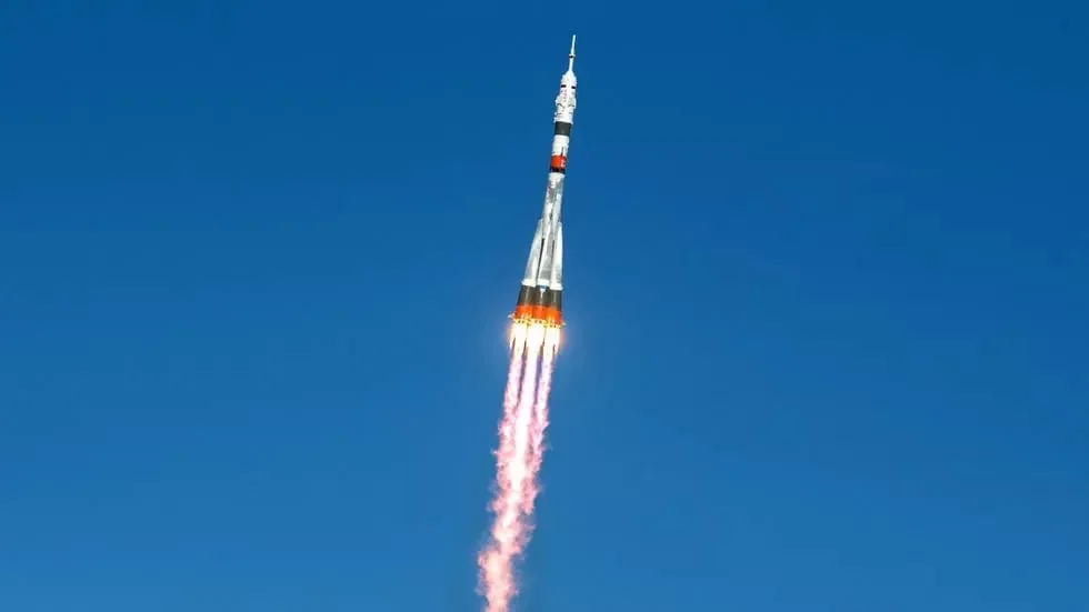 Astronautas alcanzan la EEI en tres horas, un tiempo récord