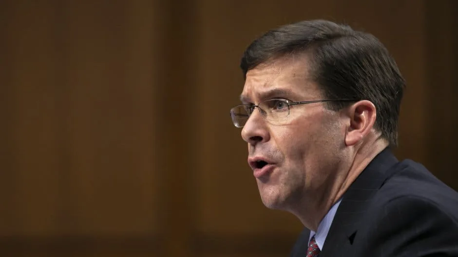 Trump echó al Secretario de la Defensa vía Twitter