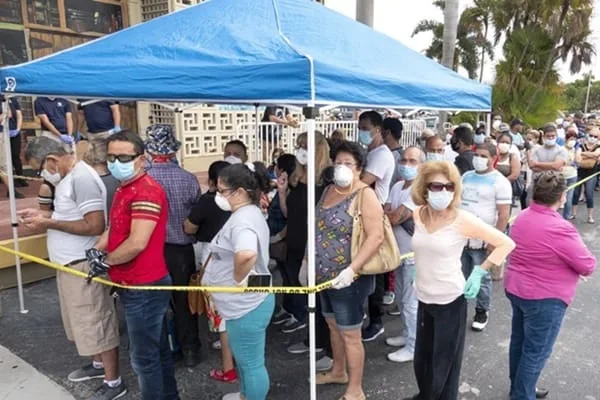 Jefe de vacunas de la Casa Blanca: los primeros estadounidenses podrían vacunarse el próximo mes