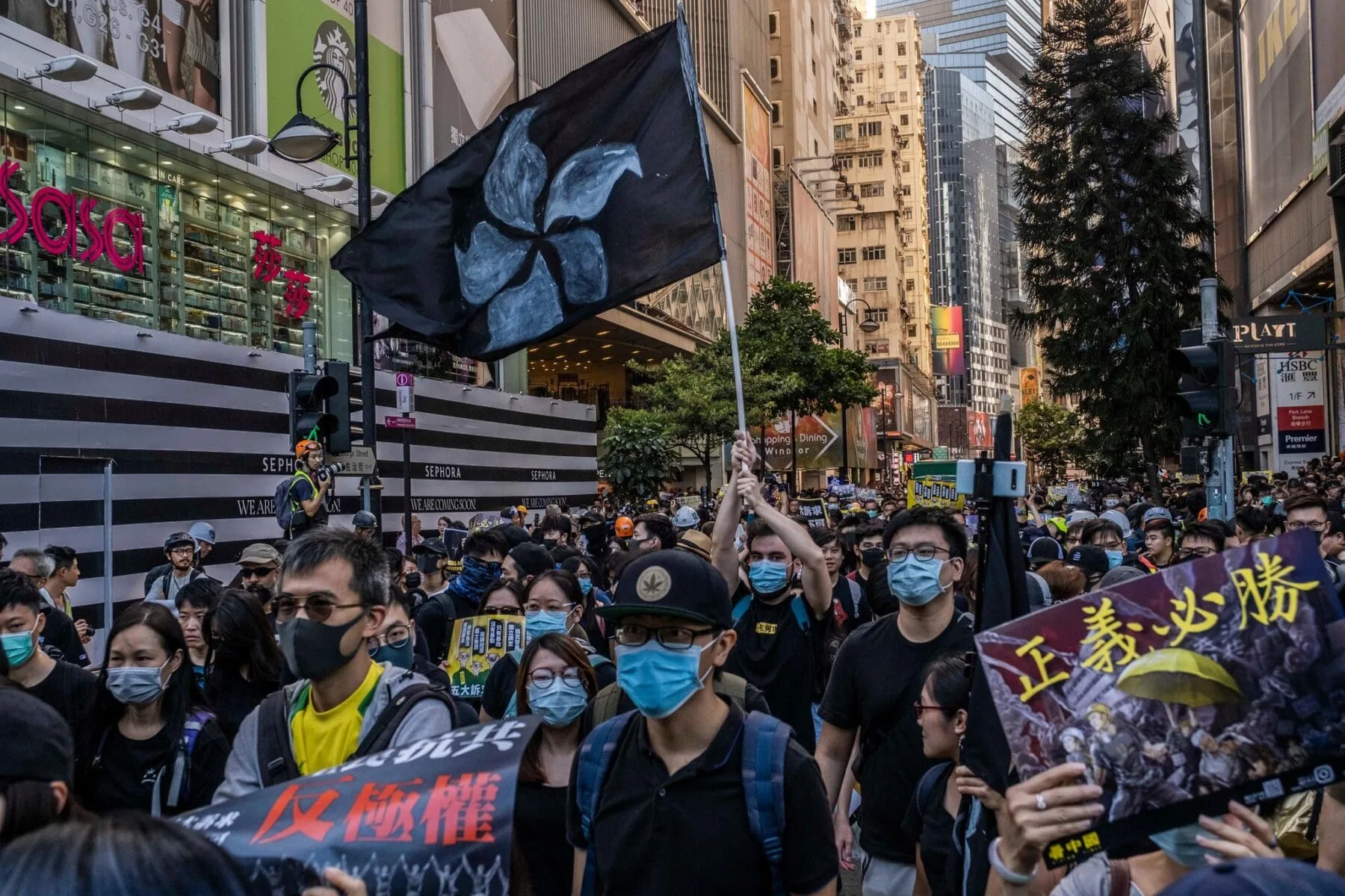 China continua procesando judicialmente a activistas de Hong Kong