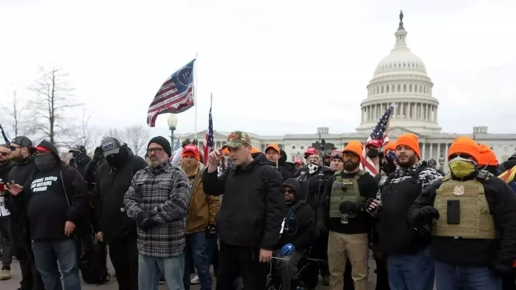 Alerta antiterrorista en EE. UU. por riesgo de violencia de “extremistas” dentro del país