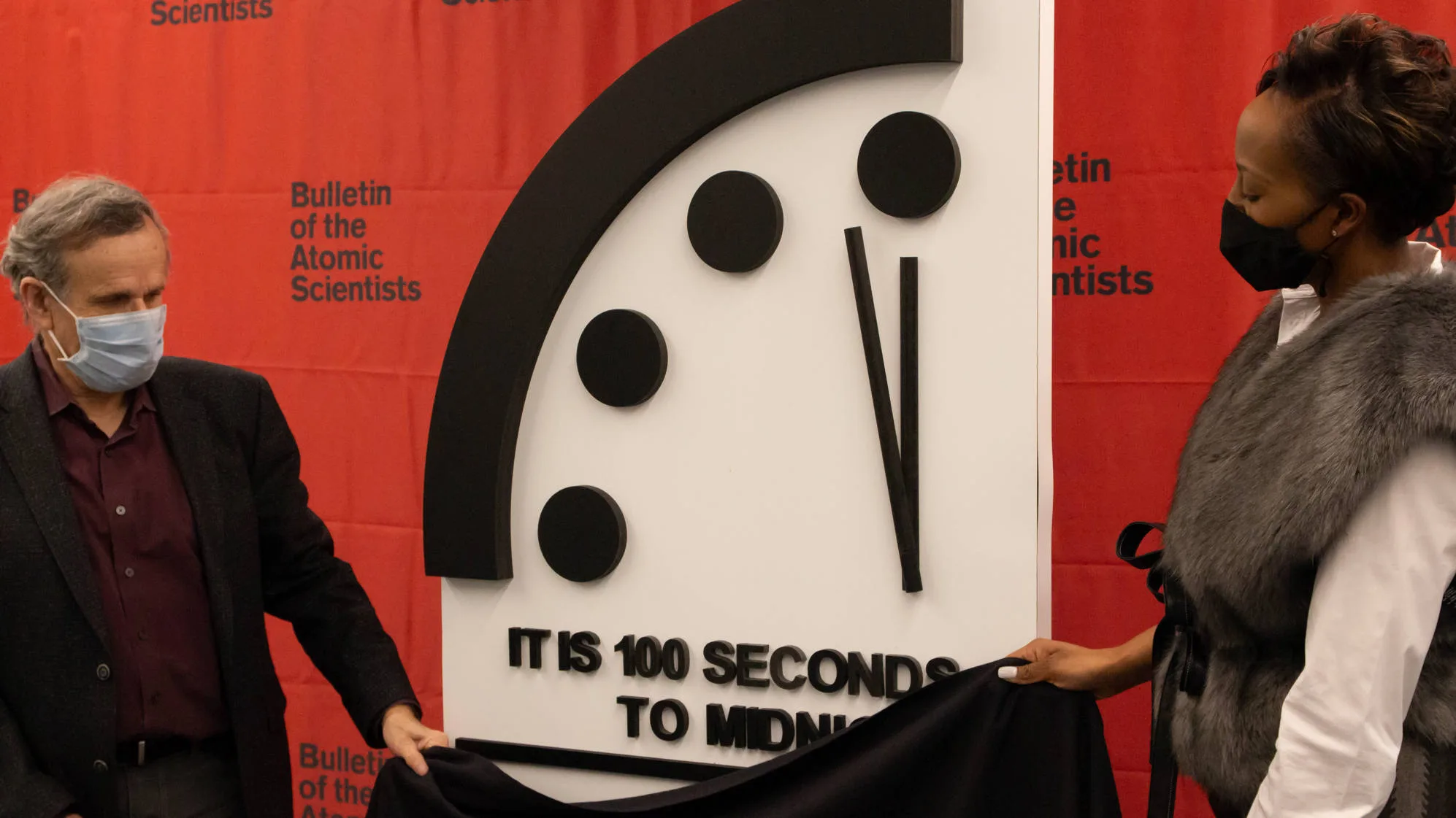 “Se nos viene la noche”: 100 segundos para la destrucción total