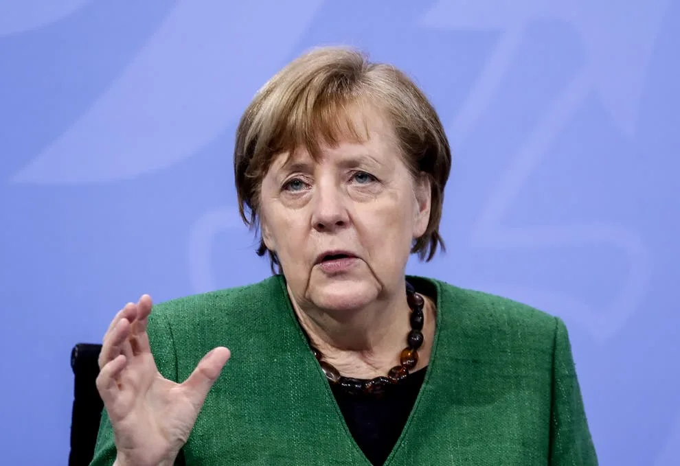 Merkel dice que la variante del Reino Unido es una ‘pandemia completamente nueva’