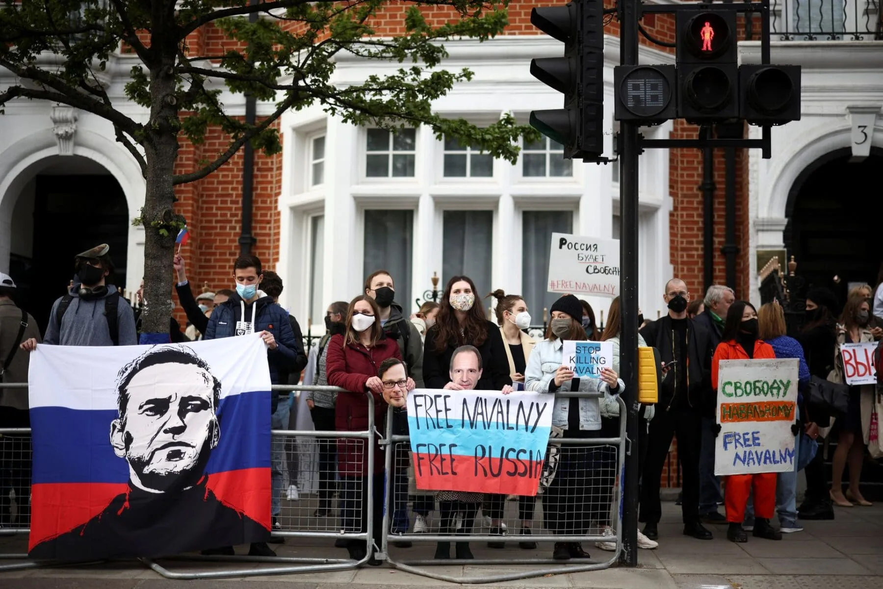 1.700 detenidos y 100 deportados en protestas anti Putin en Rusia