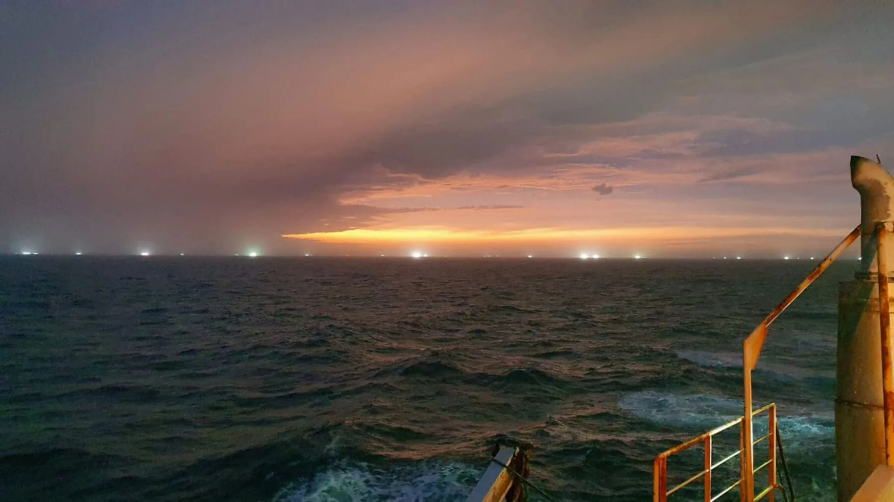 Las áreas marinas protegidas atentan contra la administración del recurso pesquero argentino, el Proyecto “Agujero Azul” favorece al Reino Unido