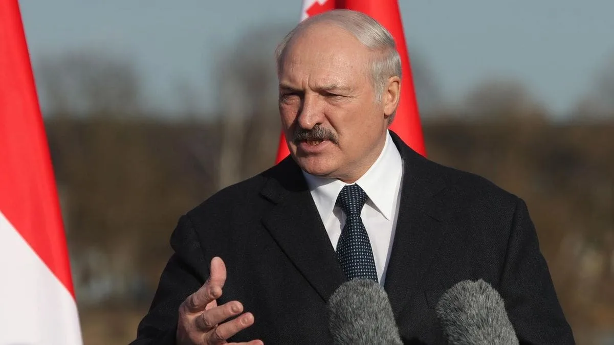 El presidente bielorruso dice que el periodista detenido tramaba una “rebelión sangrienta”