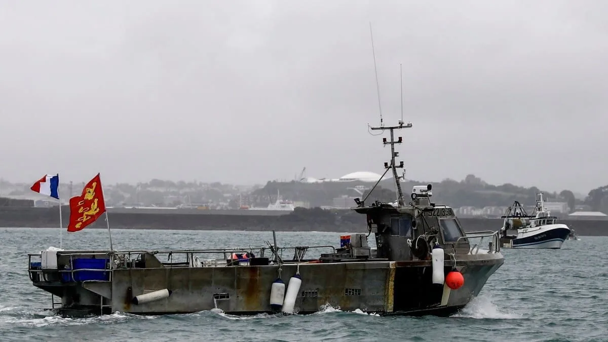 Francia frenará el acuerdo de servicios financieros entre la UE y el Reino Unido por la pesca