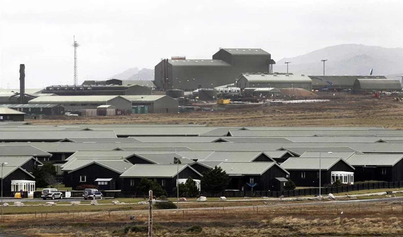 Argentina denuncia que Reino Unido convirtió a las Malvinas en “enclave militar”