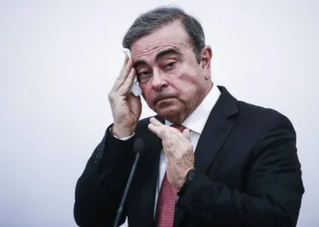 08-01-2020 FILED - 08 January 2020, Lebanon, Beirut: Carlos Ghosn speaks during a press conference. French carmaker Renault on Friday posted a loss of 141 million euros (153 million dollars) for 2019, its first full year without longstanding boss Carlos Ghosn. Photo: Marwan Naamani/dpa
POLITICA INTERNACIONAL
Marwan Naamani/dpa