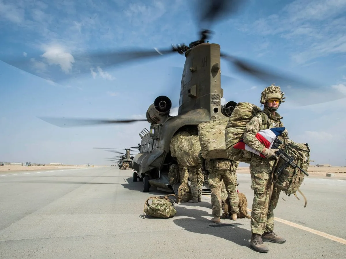 El jefe del ejército del Reino Unido pide a los países que den a los talibanes “espacio para mostrar sus credenciales”