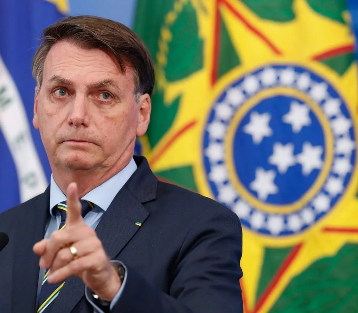 Brasil: El sector empresarial y diversos representantes brasileños firman y publican una carta criticando las “aventuras autoritarias” de Bolsonaro