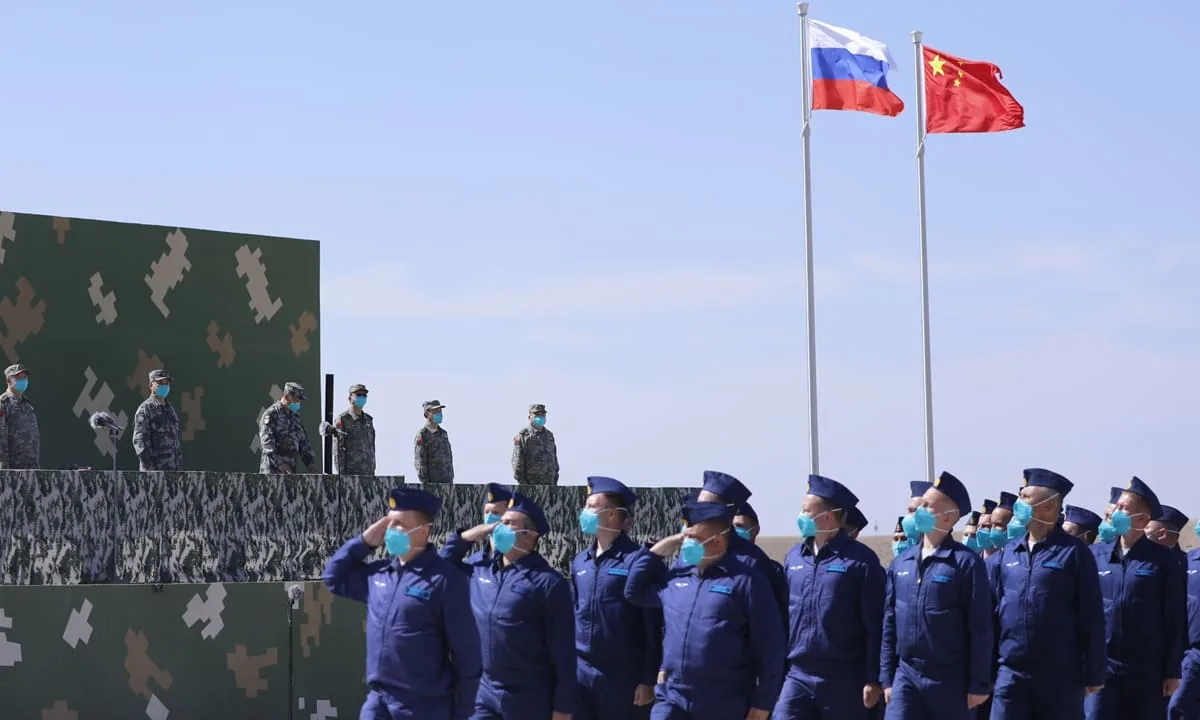 ¿Se puede pensar en una alianza militar Rusia-China frente al posicionamiento norteamericano?