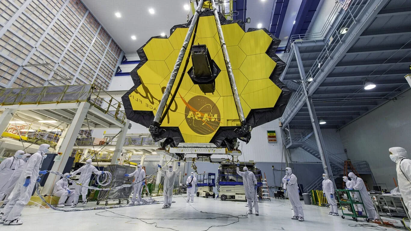 El lanzamiento del telescopio James Webb fue “todo un éxito”