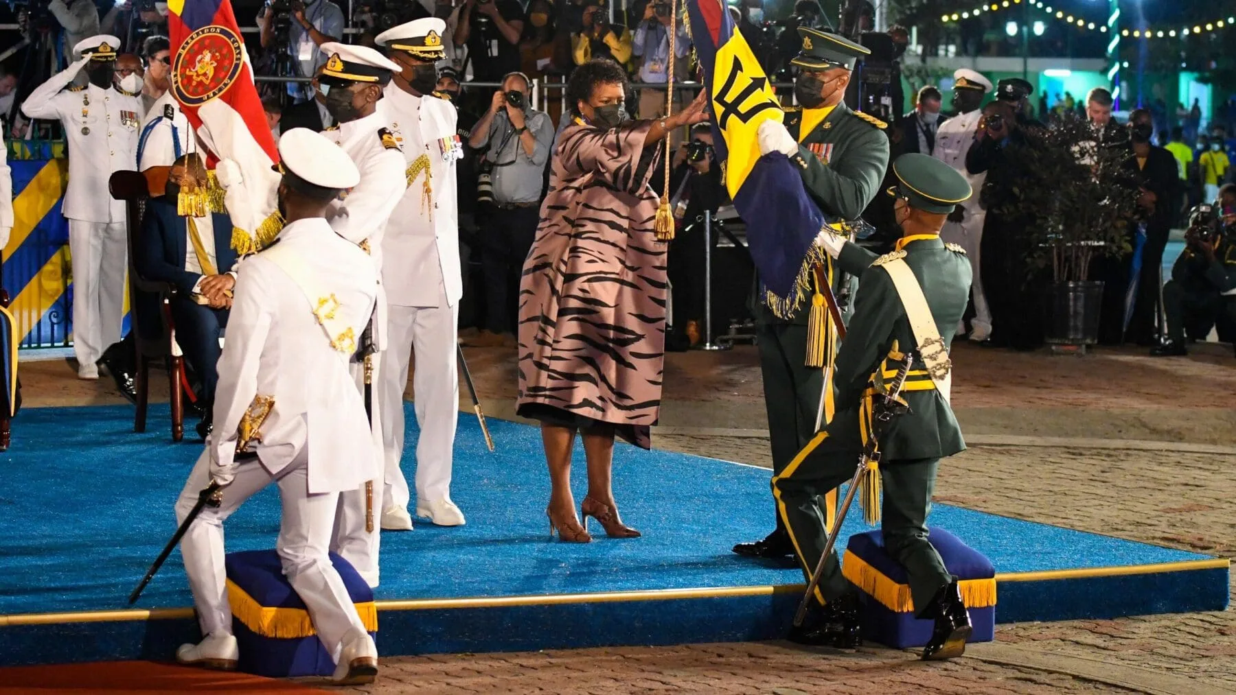 Barbados se convierte en una República al desprenderse formalmente de la reina