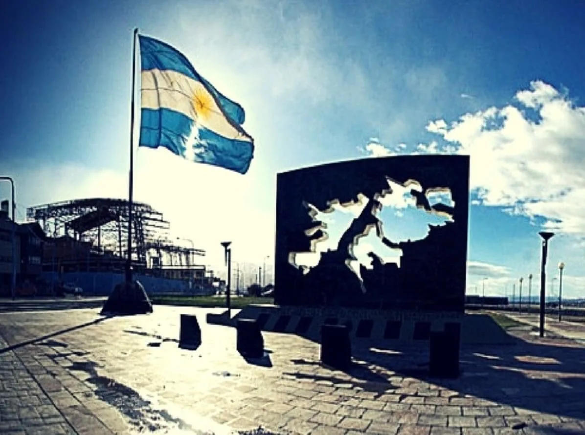 Gobierno argentino declara al 2022 como año de homenaje a los caídos en la Guerra de Malvinas