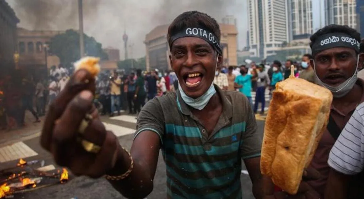 Sri Lanka se declara en default y suspende el pago de su deuda externa