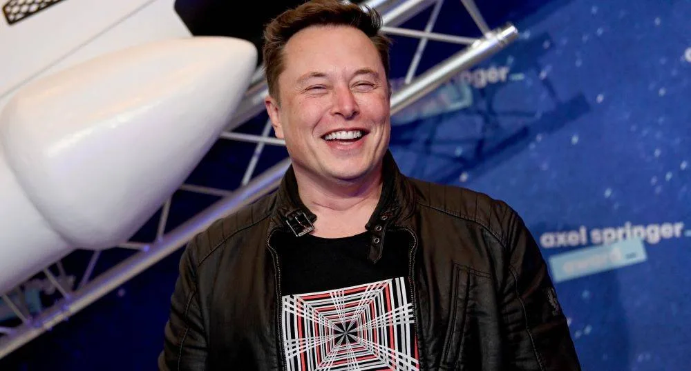 Elon Musk rechaza continuar con el trabajo remoto: fuerte debate en redes sociales