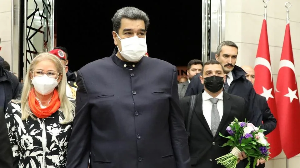 Maduro visita “la nación hermana de Turquía” para profundizar lazos