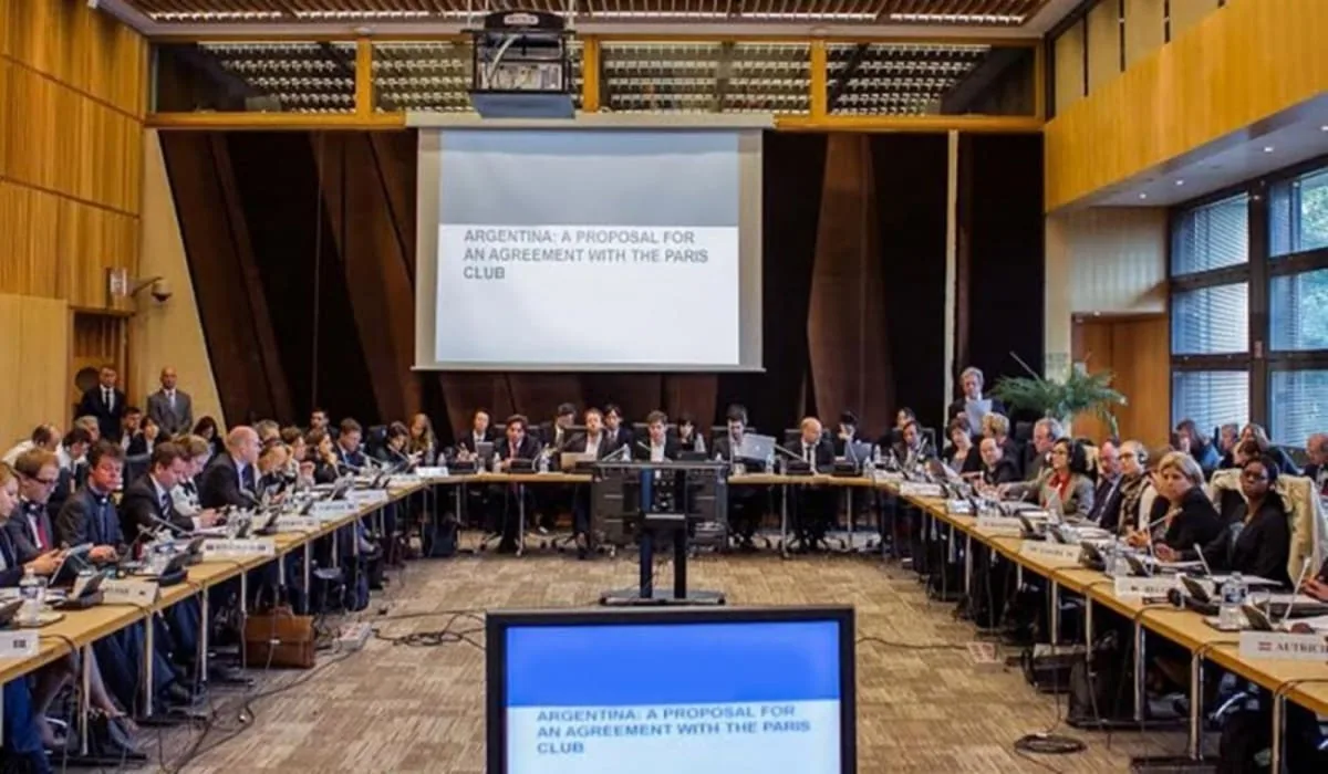 Se suspenden las conversaciones entre el Club de París y la Argentina tras la renuncia de Guzmán