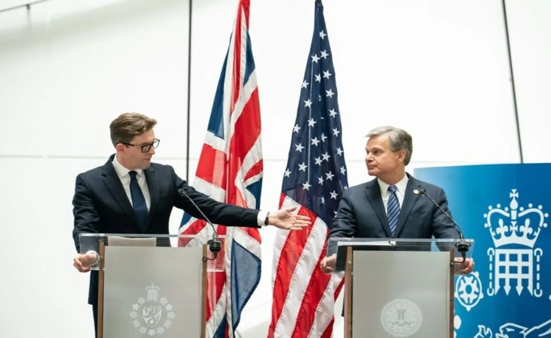 El FBI y el MI5 pronuncian un discurso sobre la amenaza cibernética que China representa