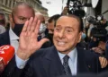 Former Italian Prime Minister and Forza Italia party leader Silvio Berlusconi 
votes for municipal elections at a polling station in Milan, Italy, 03 October
2021. Rome, Milan, Naples, Turin and Bologna hold municipal elections to elect new mayors and city councils on 03 and 04 October.  Photo by Matteo Corner/Ansa/ABACAPRESS.COM  Berlusconi Silvio Berlusconi Silvio  | 783003_006 Milan Italie Italy