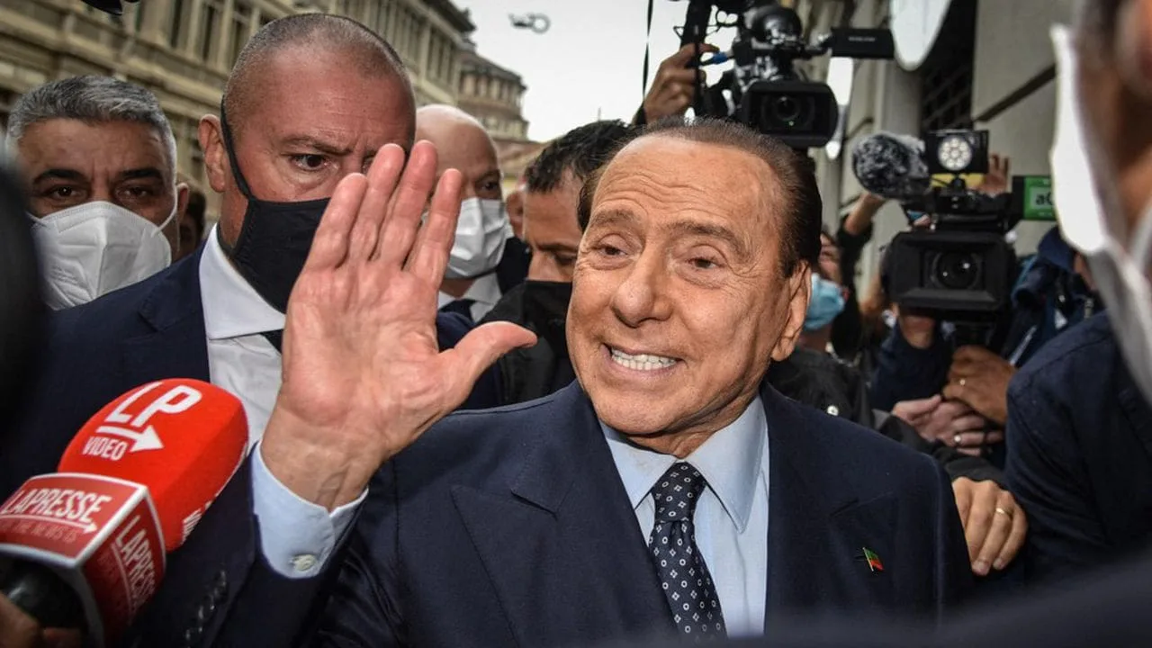 En medio de la crisis política, Berlusconi quiere volver a las grandes ligas en Italia