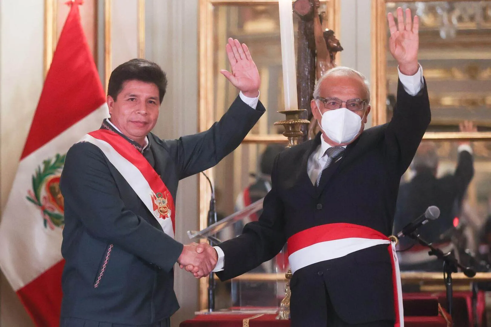 Presidente del Consejo de Ministros del Perú abandona el gobierno de Castillo